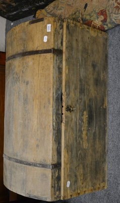 Lot 1006 - Iron bound dome top trunk