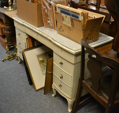 Lot 1014 - White painted twin pedestal desk