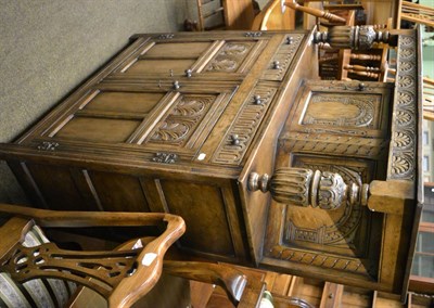 Lot 1304 - Oak court cupboard