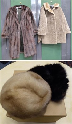 Lot 392 - A brown fur coat, another with mink collar and two mink hats (4)