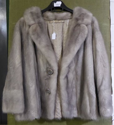 Lot 1007 - Grey mink short long sleeved jacket