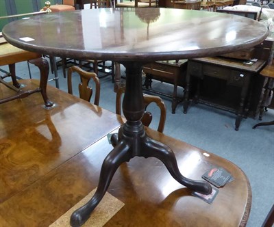 Lot 1271 - George III tripod table