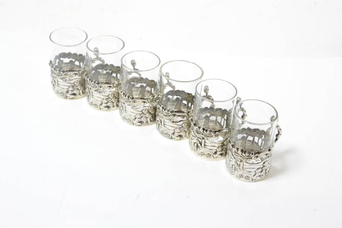 Lot 190 - Six silver mounted tot glasses