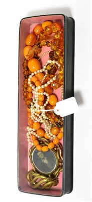Lot 212 - Jewellery comprising two amber simulant necklaces, two simulated pearl necklaces and two...