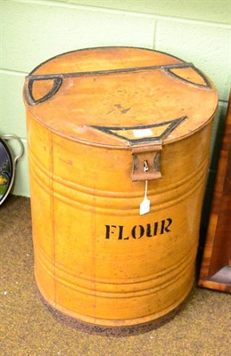 Lot 367 - Flour bin