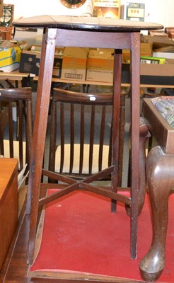 Lot 1170 - Mahogany inlaid round table