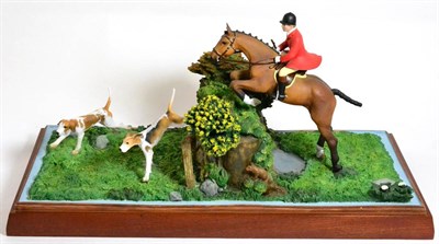 Lot 180 - North Light, Wade figurine 'Gone Away' (Fox hunting scene), limited edition 5/500, by AG and GP, on