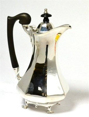 Lot 321 - A silver coffee pot, London 1907