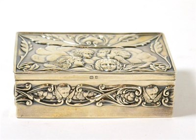 Lot 334 - A silver box chased with cherubs, after Rubens