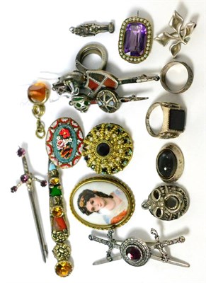 Lot 391 - Scottish dirk brooches and costume jewellery