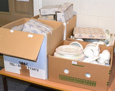 Lot 1040 - ~An extensive Heinrich Villeroy & Boch service (in 4 boxes)