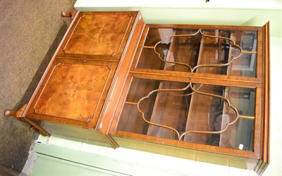 Lot 1309 - Bookcase/display cabinet