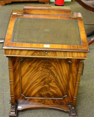 Lot 1362 - A mahogany reproduction Davenport