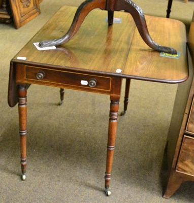 Lot 1393 - A mahogany Pembroke table