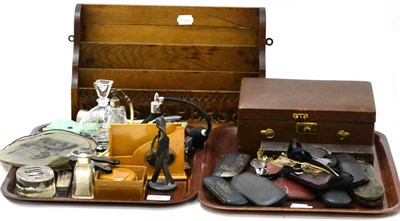 Lot 340 - Two trays of miscellaneous items including compacts, spectacles, scent bottles, cased tourists...