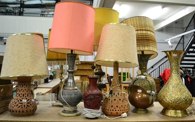 Lot 1085 - Quantity of assorted pottery and metal table lamps, together with a copper coal hod