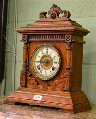 Lot 1166 - A striking mantel clock