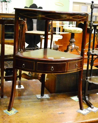 Lot 1252 - Inlaid corner washstand