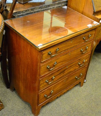 Lot 1257 - A small mahogany four height chest of drawers