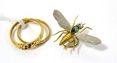 Lot 106 - A gem-set bee button hole pin and two 18ct gold rings