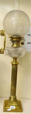 Lot 258 - A Victorian brass oil lamp