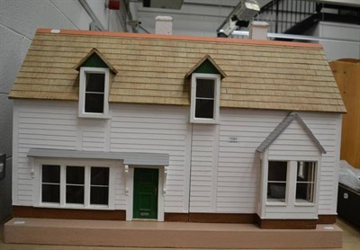 Lot 1081 - A doll's house