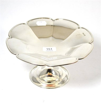 Lot 151 - An Atkin Bros. silver tazza, Sheffield 1928, 25.5cm diameter, 13.5cm high