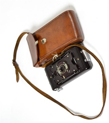Lot 189 - Soho Model B Bakelite Camera, in leather case