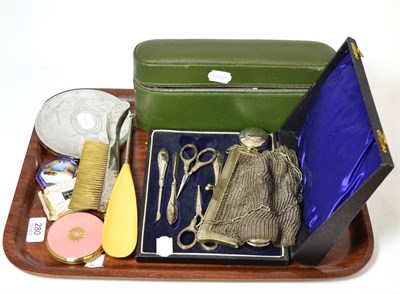 Lot 280 - A group including a nine piece silver manicure set (cased), silver backed dressing table...