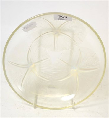 Lot 300 - A Rene Lalique Volubilis opalescent dish, singed No. 383, 22cm diameter