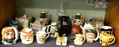 Lot 376 - Shelf of assorted ceramics