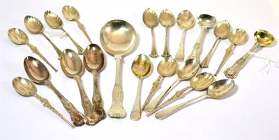 Lot 482 - A group of silver spoons including a set of six tea spoons, a set of four tea spoons, a set of...