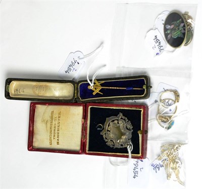 Lot 60 - A 9ct gold Masonic tie pin and medallion, a silver, enamel and mother-of-pearl brooch, a silver...
