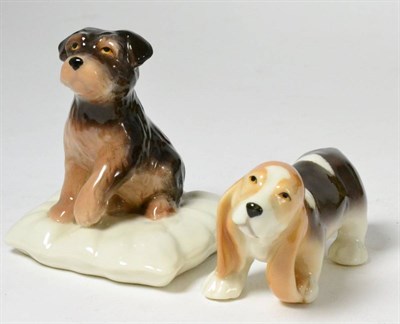 Lot 119 - Royal Copenhagen basset hound and terrier models (boxed) (2)