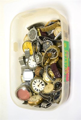 Lot 253 - A quantity of wristwatches including a stainless steel chronograph wristwatch signed 'Gloeba...