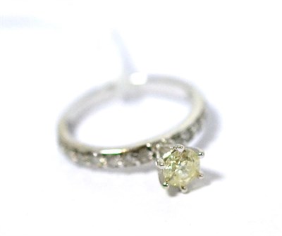 Lot 358 - A diamond ring, stamped ";14K"