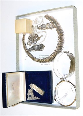 Lot 364 - A quantity of silver and white metal jewellery including a buckle bangle, a modernist collar...