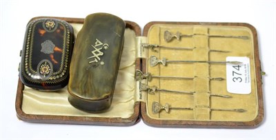 Lot 374 - Acorn Masonic snuff box (a.f.), cased cocktail sticks and an inlaid tortoiseshell snuff box