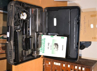 Lot 1086 - Various Cine equipment and cameras (qty)