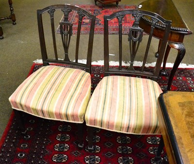 Lot 1340 - A pair of 19th century dining chairs with urn splats