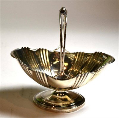 Lot 116 - A Walker & Hall silver basket