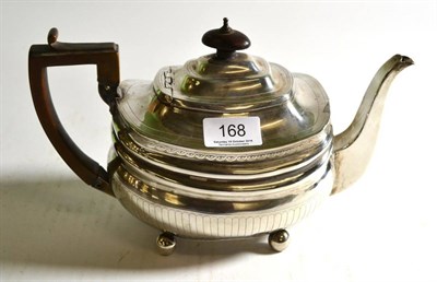 Lot 168 - George III teapot