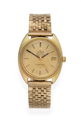 Lot 166 - An 18ct Gold Automatic Calendar Centre Seconds Wristwatch, signed Omega, Chronometer Officially...
