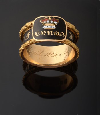 Lot 194 - <div>A Rare 18 Carat Gold Enamel Memorial Ring, for Lord Byron, a central plaque with an...