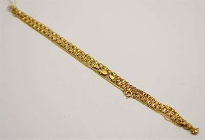 Lot 394 - A 9ct gold fancy link chain and a trace link chain