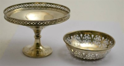 Lot 458 - A pierced silver bon bon dish together with a silver footed dish with a pierced gallery