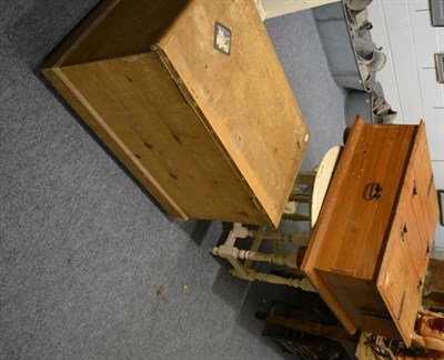 Lot 1006 - Pine blanket box, painted gate leg table and a pine box coffee table with twin hinged sections