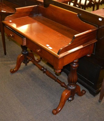 Lot 1252 - A William IV mahogany washstand