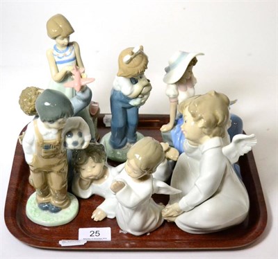 Lot 25 - A group of Lladro and Nao figures