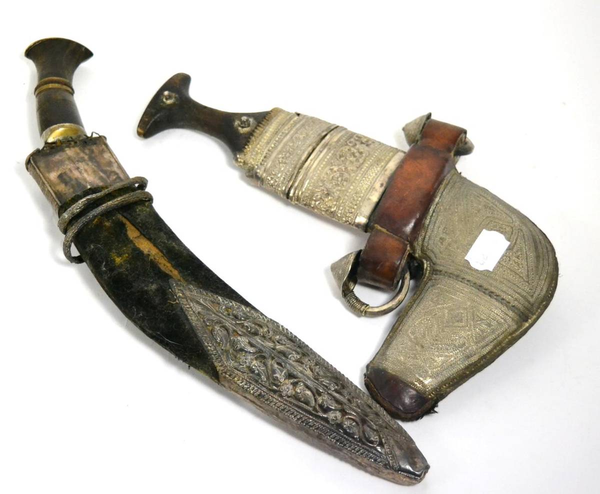 Lot 425 - Kukri and a Persian dagger